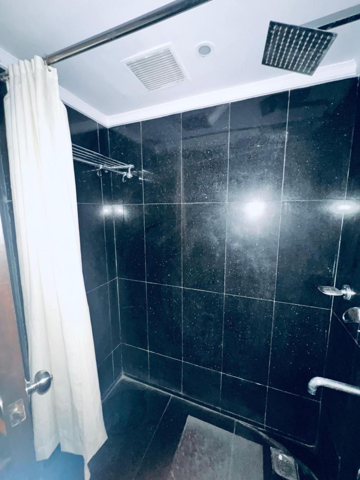 Hotel Dr Rajkumar International Μπανγκαλόρ Εξωτερικό φωτογραφία