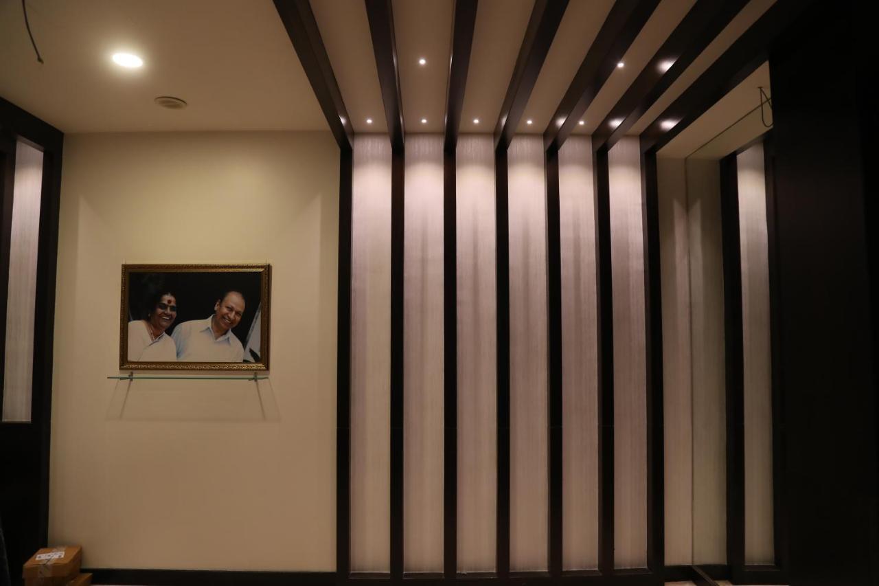Hotel Dr Rajkumar International Μπανγκαλόρ Δωμάτιο φωτογραφία